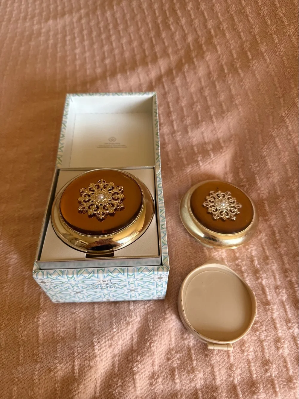 The Whoo Korean foundation set
